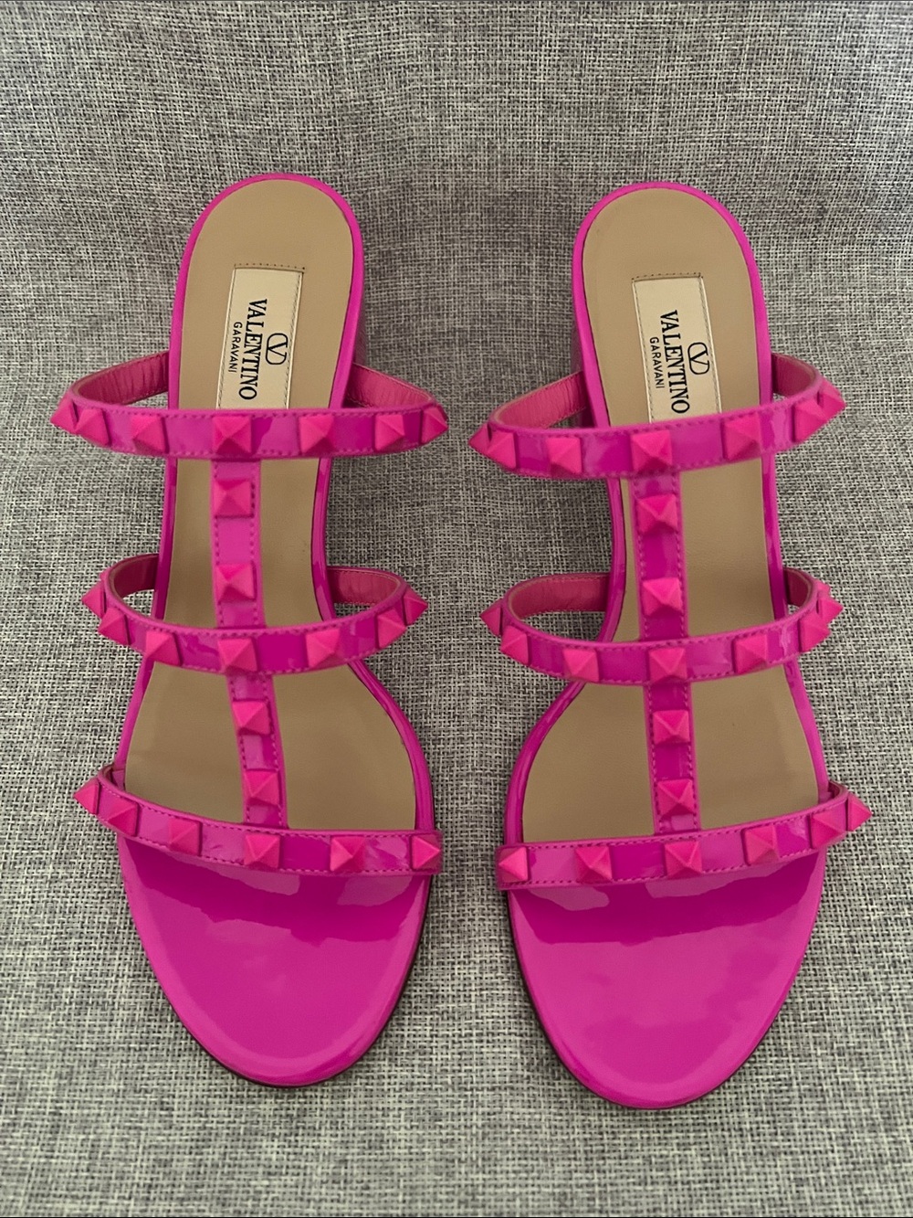 Valentino Garavani Fuchsia Patent Rockstud Triple-Strap Slide Sandals